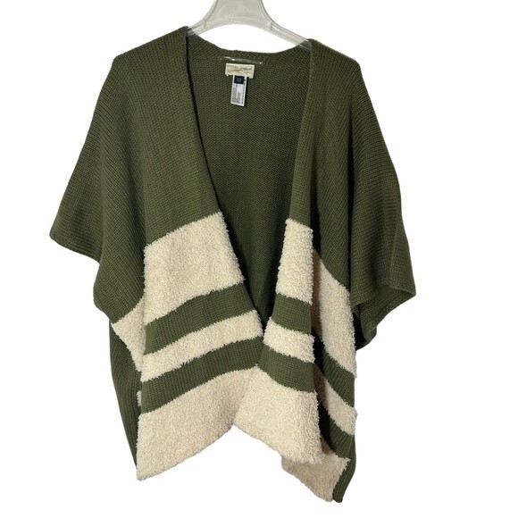 Universal Thread Green and Cream Waterfall Sweater - Picture 1 of 6